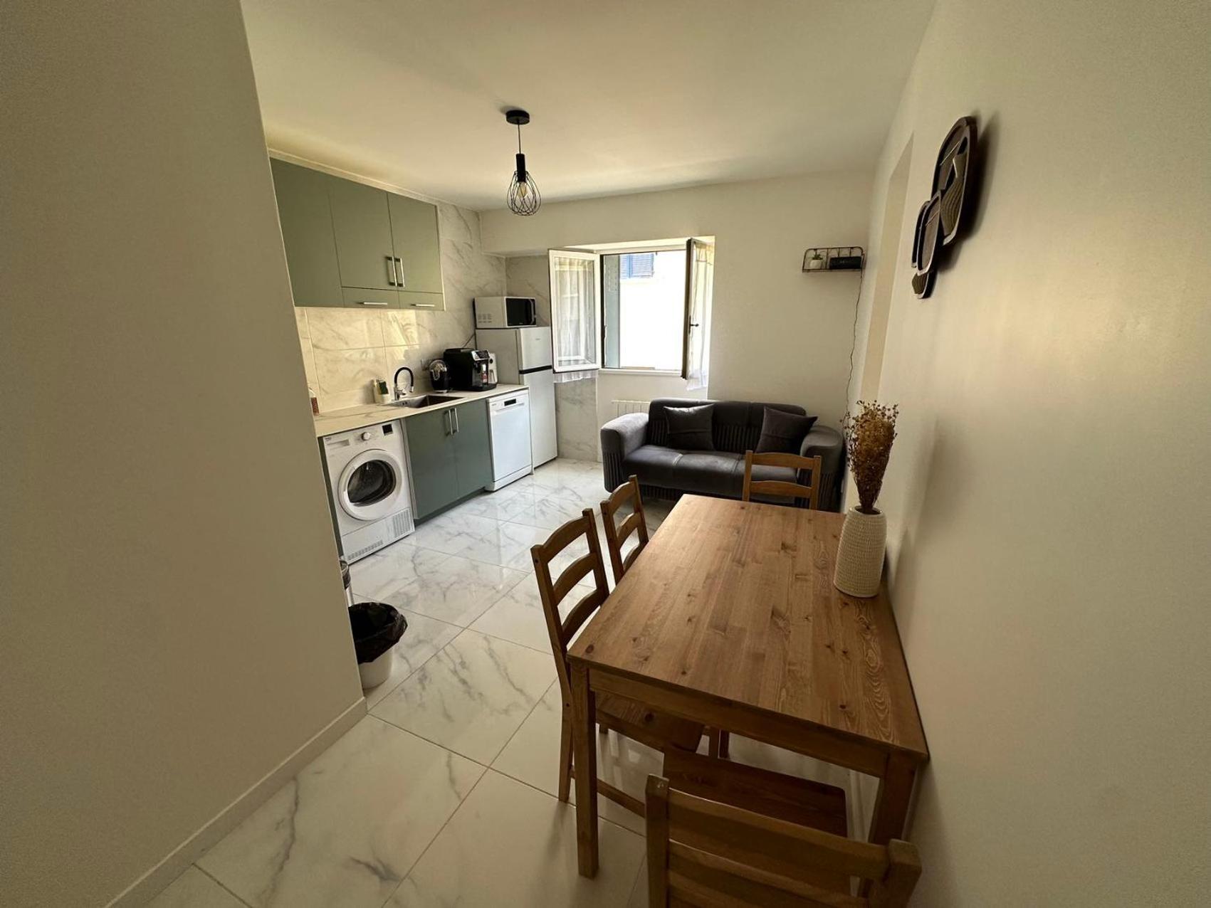 Appartement Calme Moderne Proche De Disneyland Wifi & Cafe Gratuit & Arrivee Autonome Bussy-Saint-Georges Ngoại thất bức ảnh