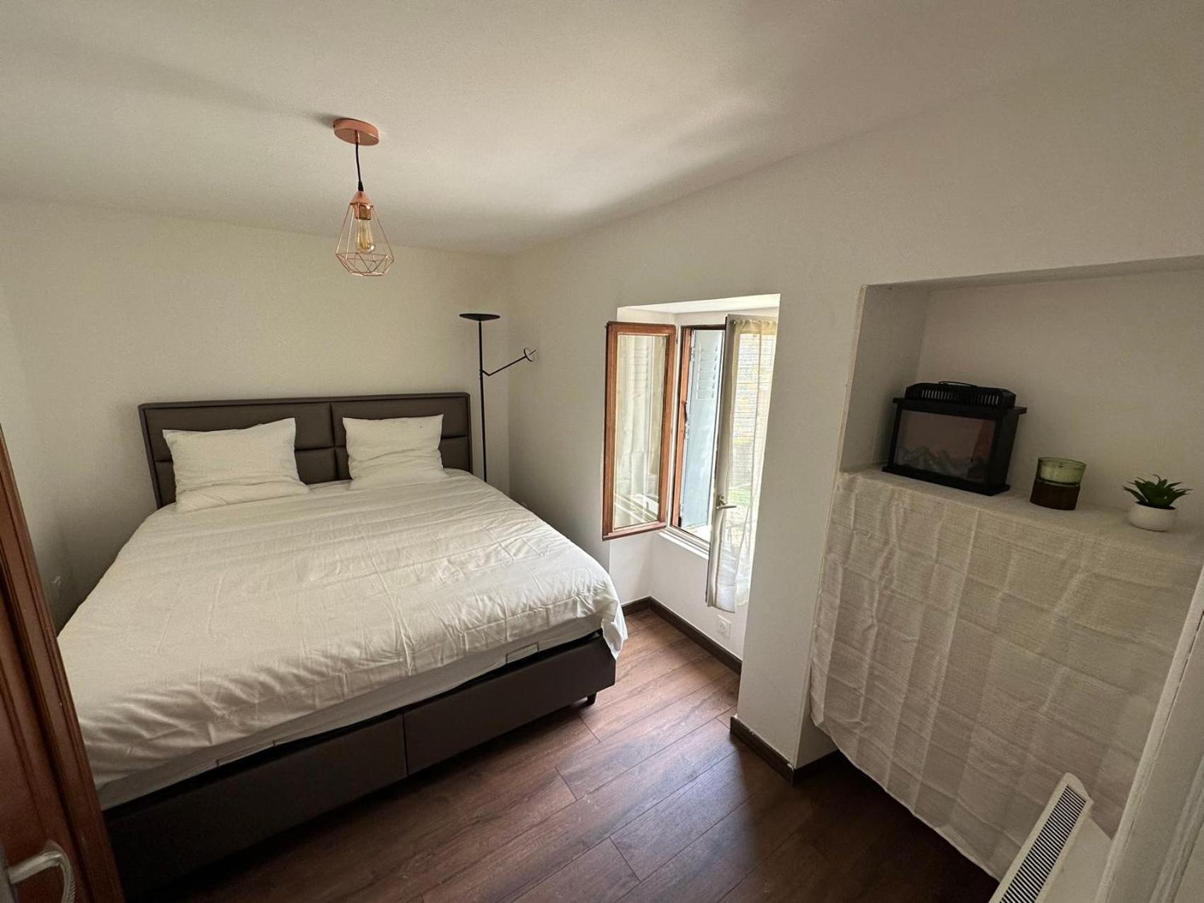 Appartement Calme Moderne Proche De Disneyland Wifi & Cafe Gratuit & Arrivee Autonome Bussy-Saint-Georges Ngoại thất bức ảnh