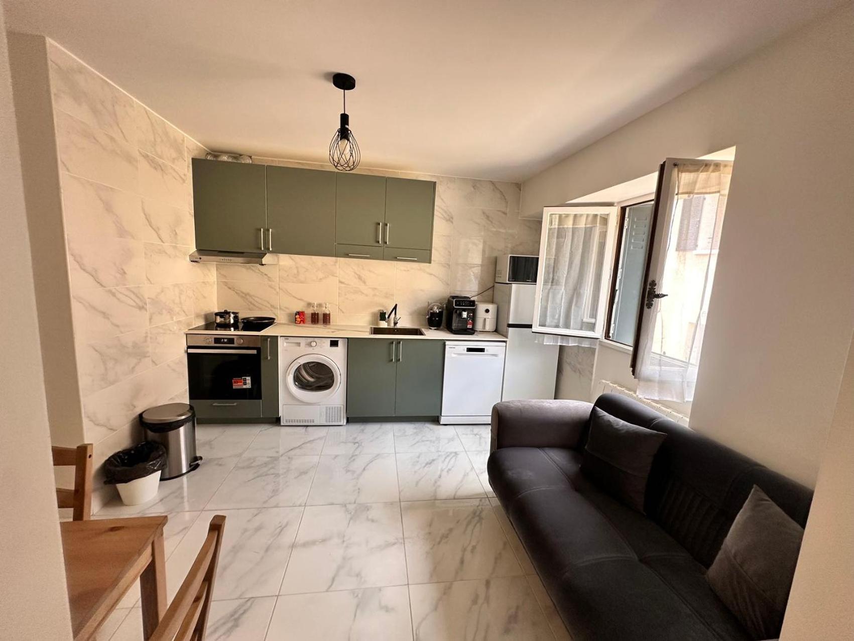 Appartement Calme Moderne Proche De Disneyland Wifi & Cafe Gratuit & Arrivee Autonome Bussy-Saint-Georges Ngoại thất bức ảnh