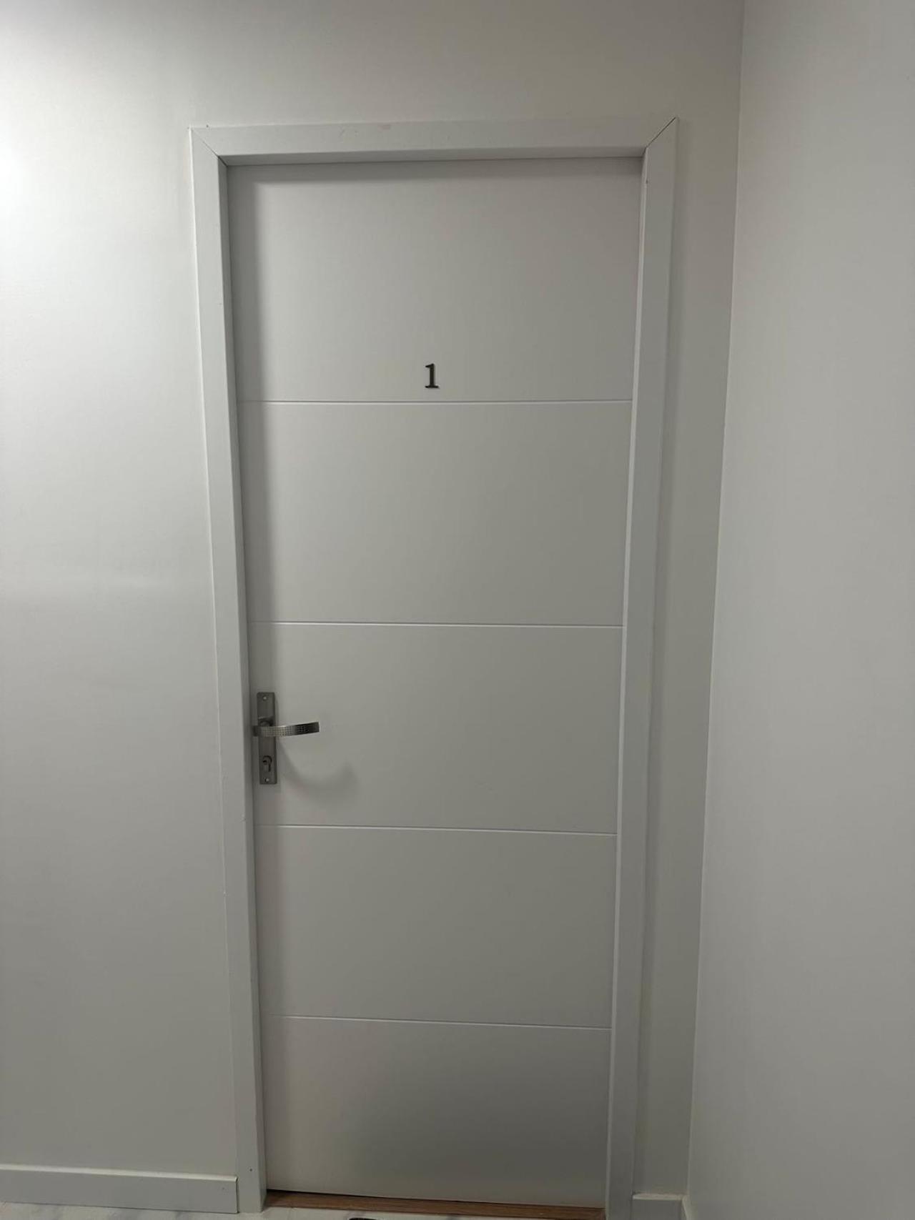 Appartement Calme Moderne Proche De Disneyland Wifi & Cafe Gratuit & Arrivee Autonome Bussy-Saint-Georges Ngoại thất bức ảnh