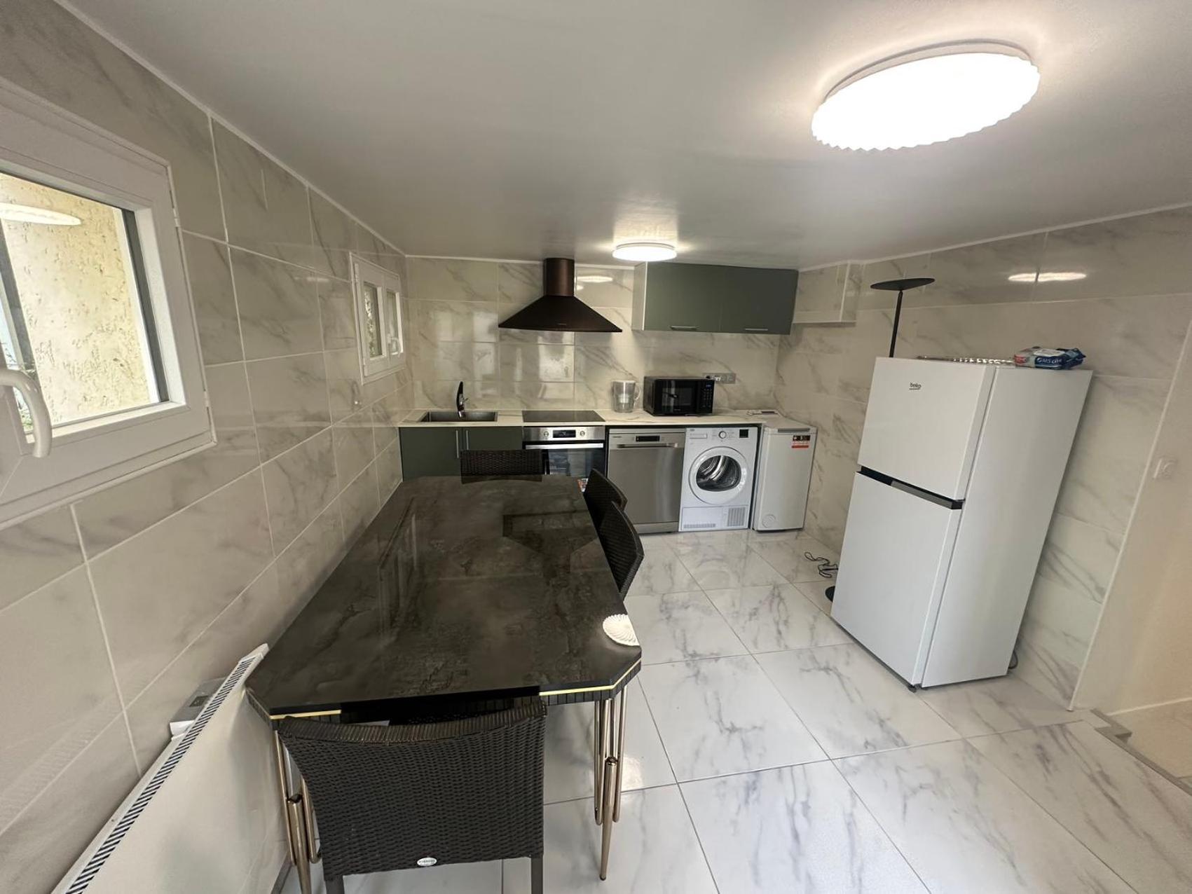 Appartement Calme Moderne Proche De Disneyland Wifi & Cafe Gratuit & Arrivee Autonome Bussy-Saint-Georges Ngoại thất bức ảnh