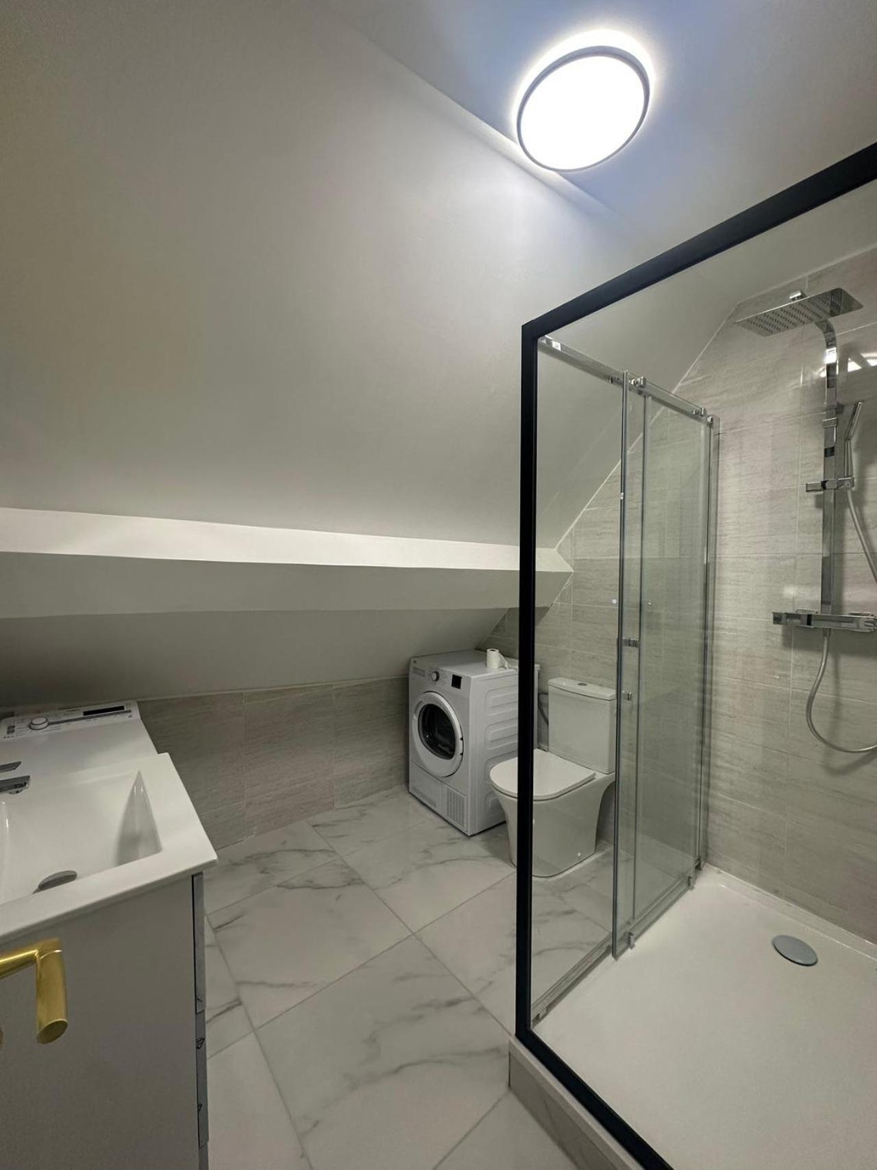 Appartement Calme Moderne Proche De Disneyland Wifi & Cafe Gratuit & Arrivee Autonome Bussy-Saint-Georges Ngoại thất bức ảnh