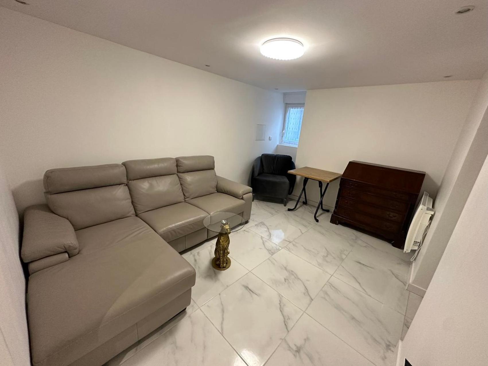 Appartement Calme Moderne Proche De Disneyland Wifi & Cafe Gratuit & Arrivee Autonome Bussy-Saint-Georges Ngoại thất bức ảnh