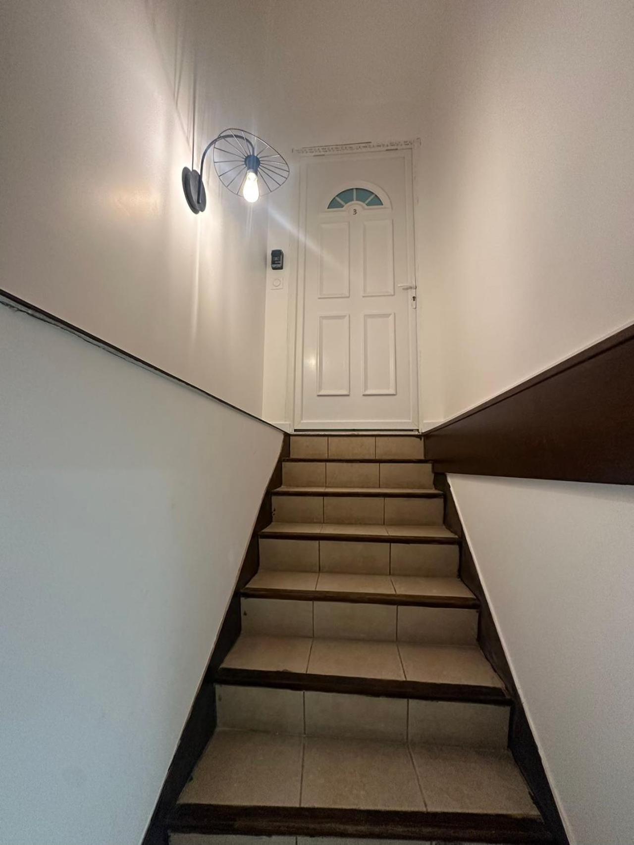 Appartement Calme Moderne Proche De Disneyland Wifi & Cafe Gratuit & Arrivee Autonome Bussy-Saint-Georges Ngoại thất bức ảnh