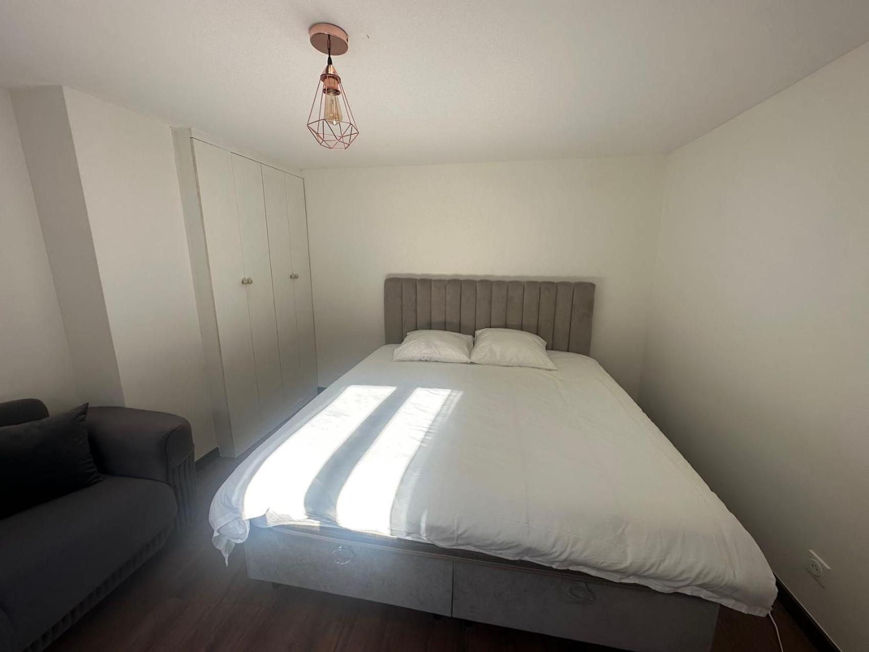 Appartement Calme Moderne Proche De Disneyland Wifi & Cafe Gratuit & Arrivee Autonome Bussy-Saint-Georges Ngoại thất bức ảnh
