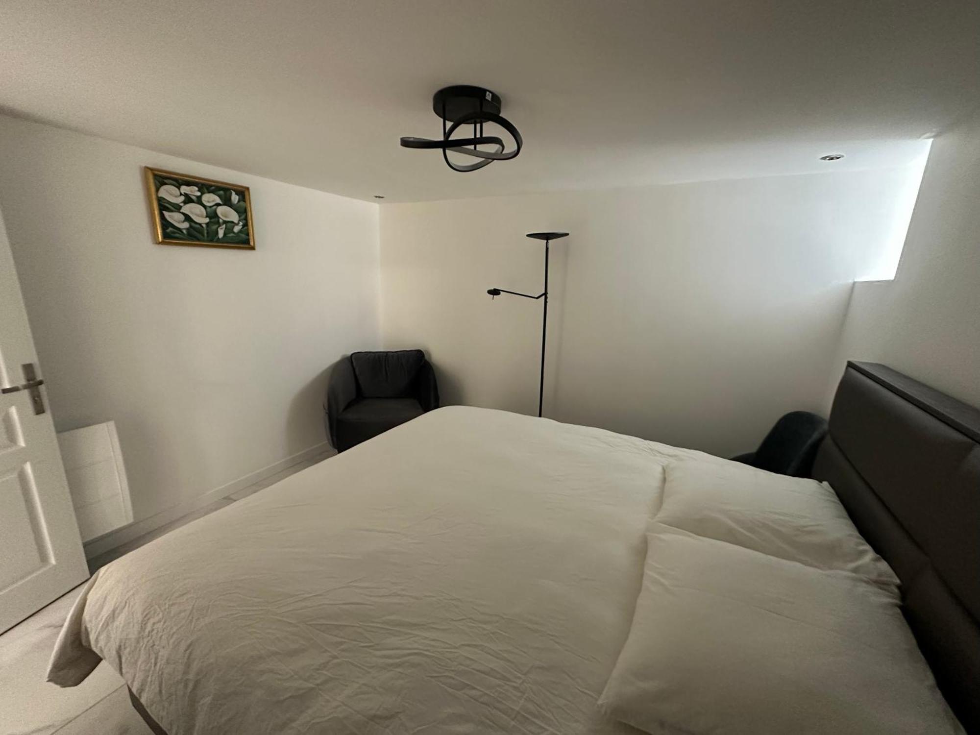 Appartement Calme Moderne Proche De Disneyland Wifi & Cafe Gratuit & Arrivee Autonome Bussy-Saint-Georges Ngoại thất bức ảnh